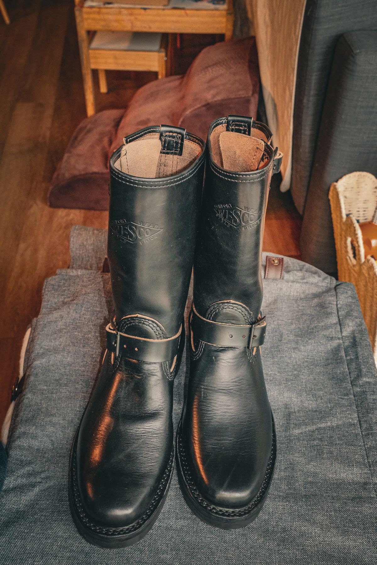 Photo by chris8leal on December 24, 2025 of the Wesco Mister Lou in Horween Black Chromexcel Horsehide.