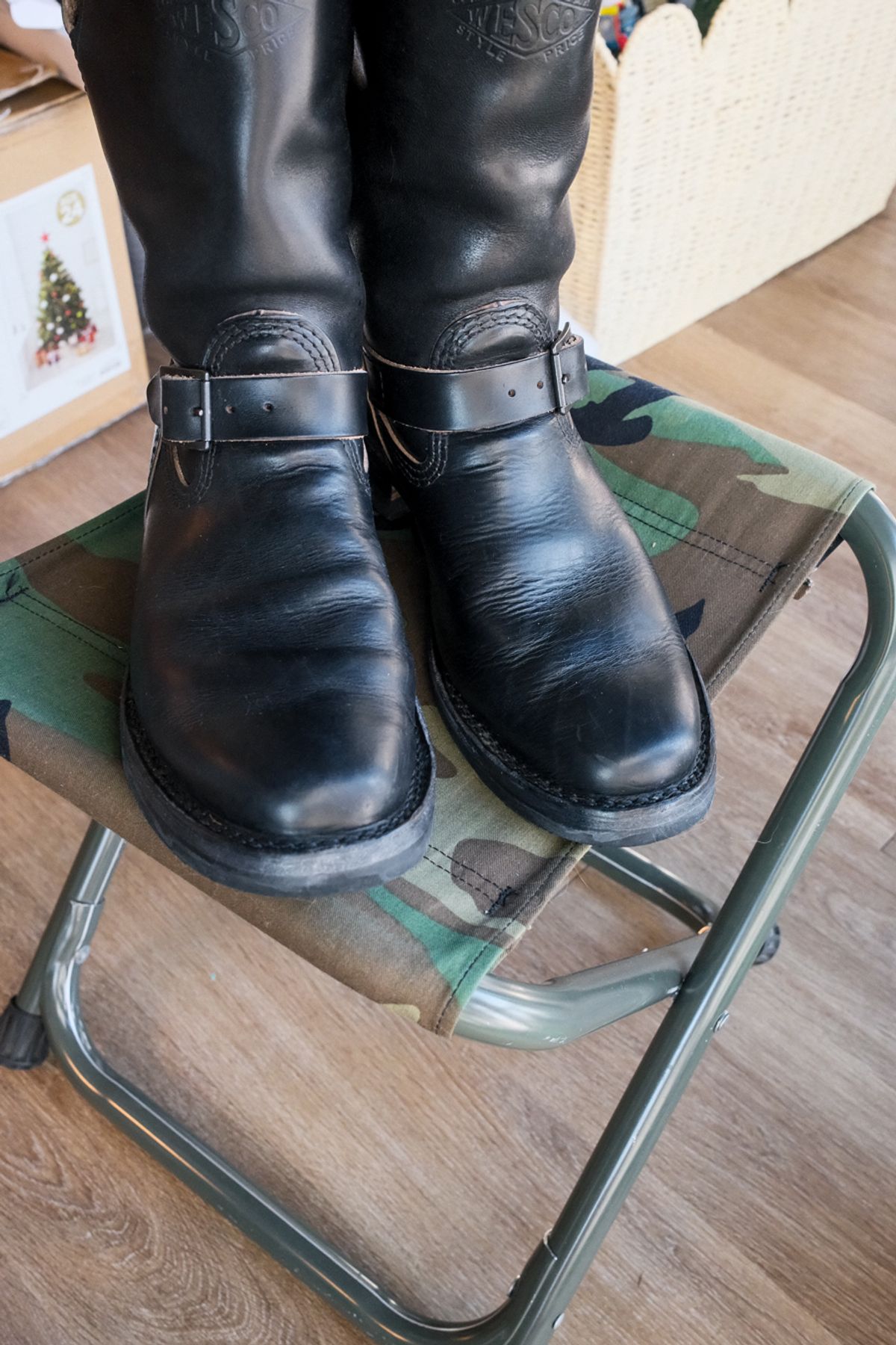 Photo by chris8leal on February 1, 2026 of the Wesco Mister Lou in Horween Black Chromexcel Horsehide.