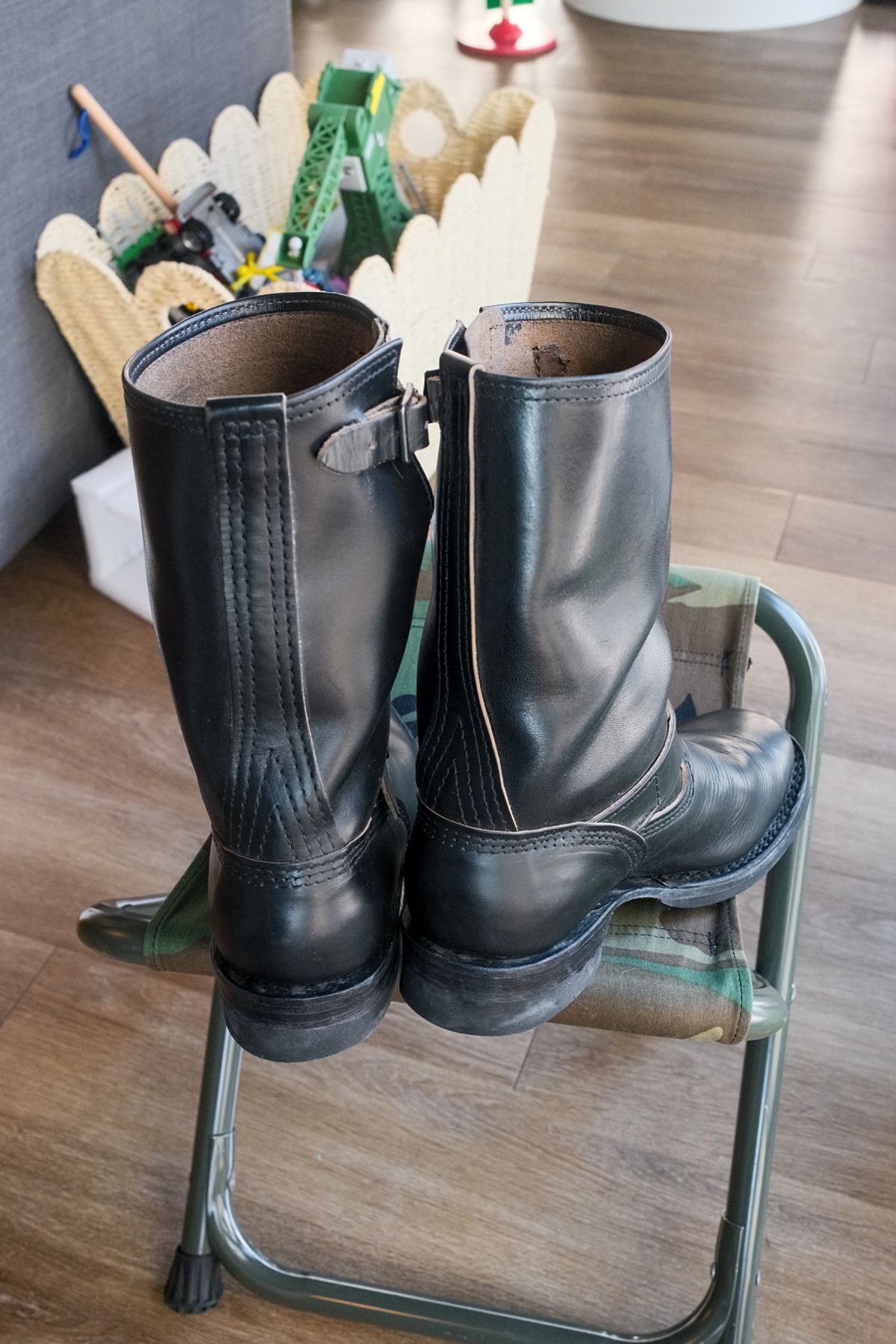 Photo by chris8leal on February 1, 2026 of the Wesco Mister Lou in Horween Black Chromexcel Horsehide.