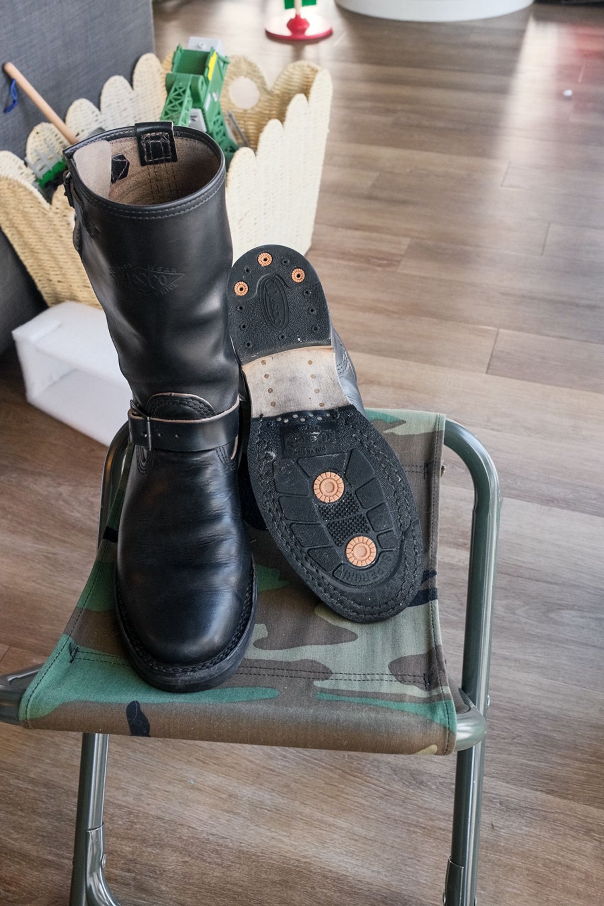 Photo by chris8leal on February 1, 2026 of the Wesco Mister Lou in Horween Black Chromexcel Horsehide.