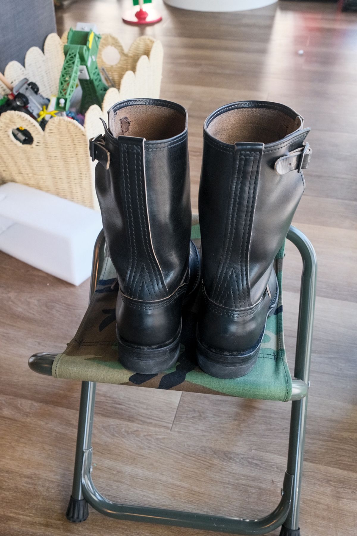 Photo by chris8leal on February 1, 2026 of the Wesco Mister Lou in Horween Black Chromexcel Horsehide.