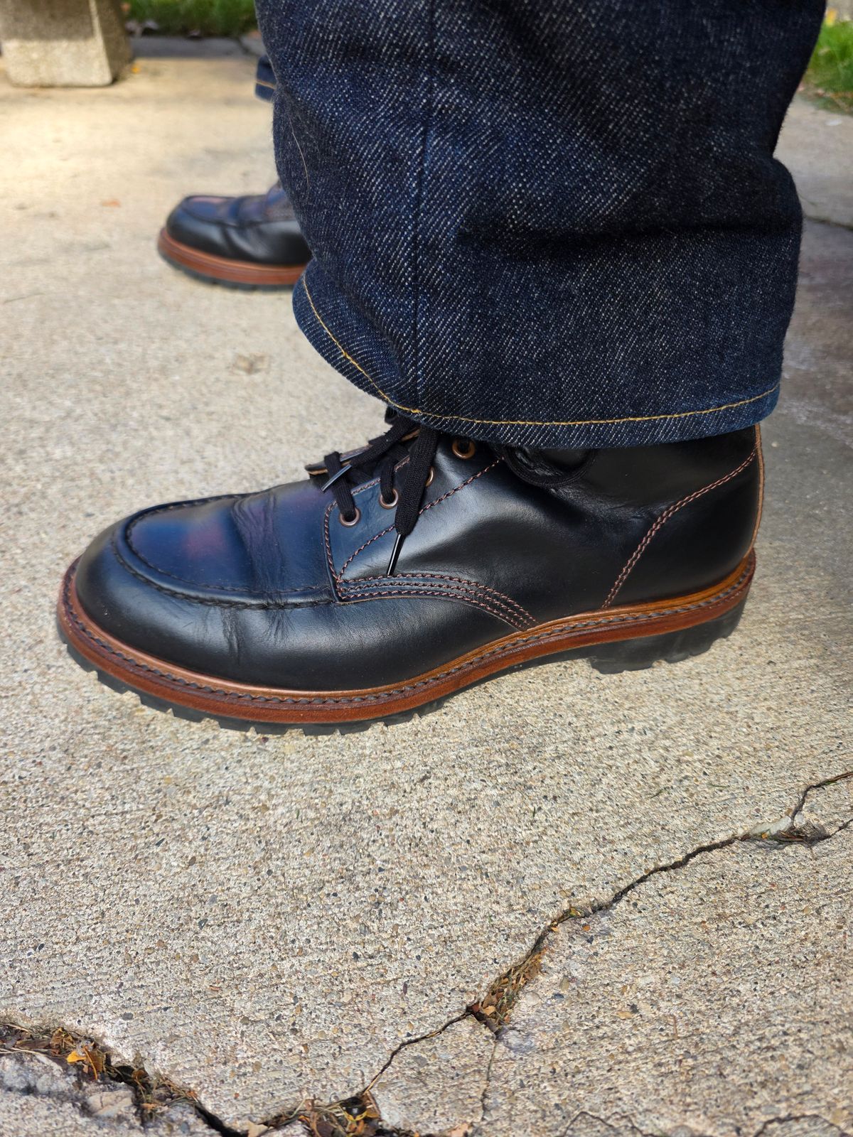 Photo by chris8leal on October 28, 2025 of the John Lofgren Chapman Boots in Horween Black Chromexcel.