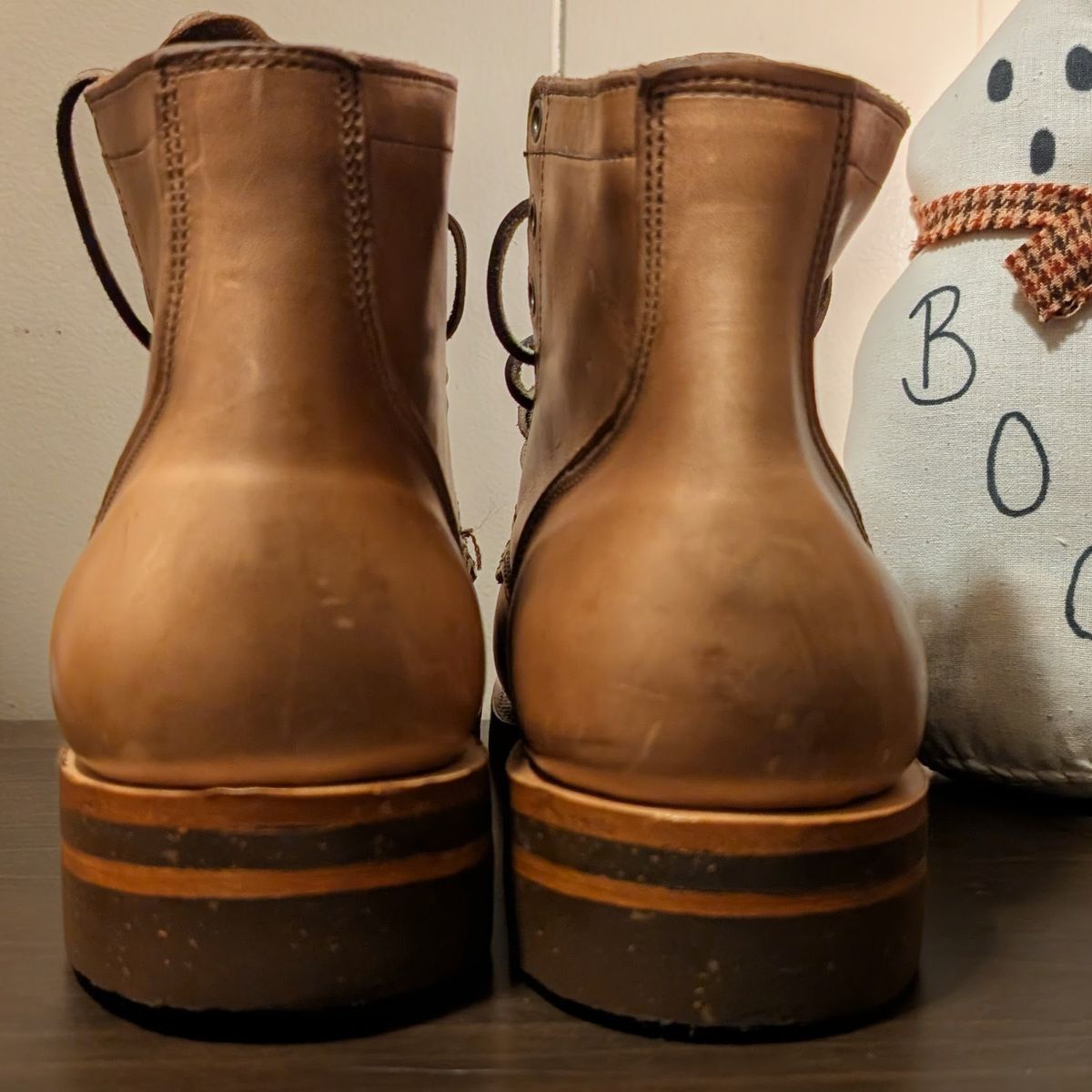 Photo by ZelieDad on October 1, 2025 of the Oak Street Bootmakers Storm Boot in Horween Natural Chromexcel.