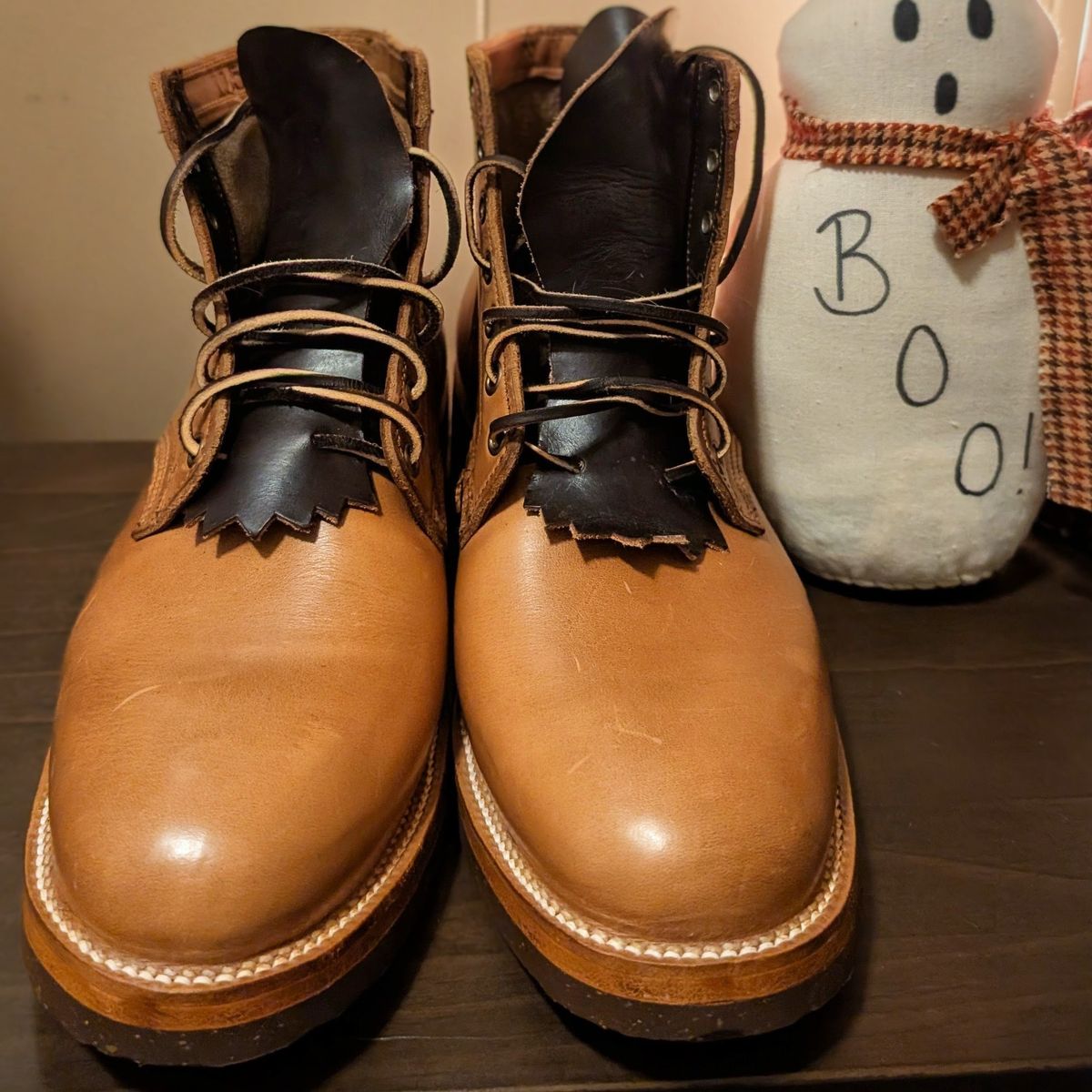 Photo by ZelieDad on October 1, 2025 of the Oak Street Bootmakers Storm Boot in Horween Natural Chromexcel.