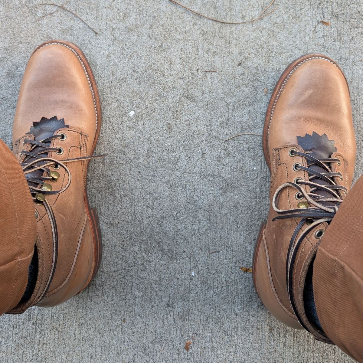 Photo by ZelieDad on October 6, 2025 of the Oak Street Bootmakers Storm Boot in Horween Natural Chromexcel.