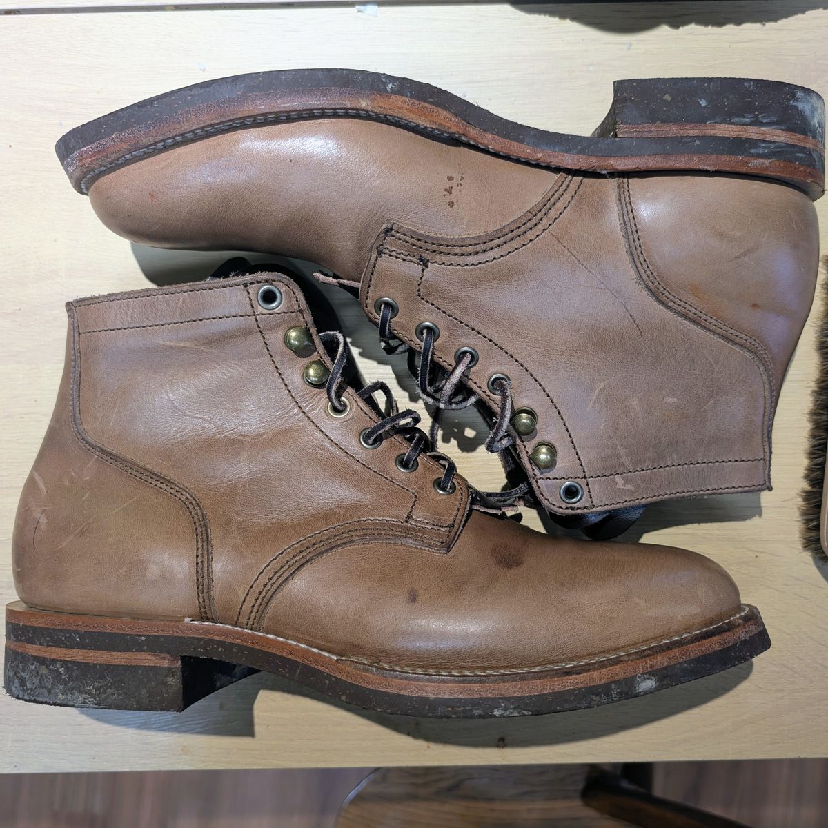 Photo by ZelieDad on October 7, 2025 of the Oak Street Bootmakers Storm Boot in Horween Natural Chromexcel.