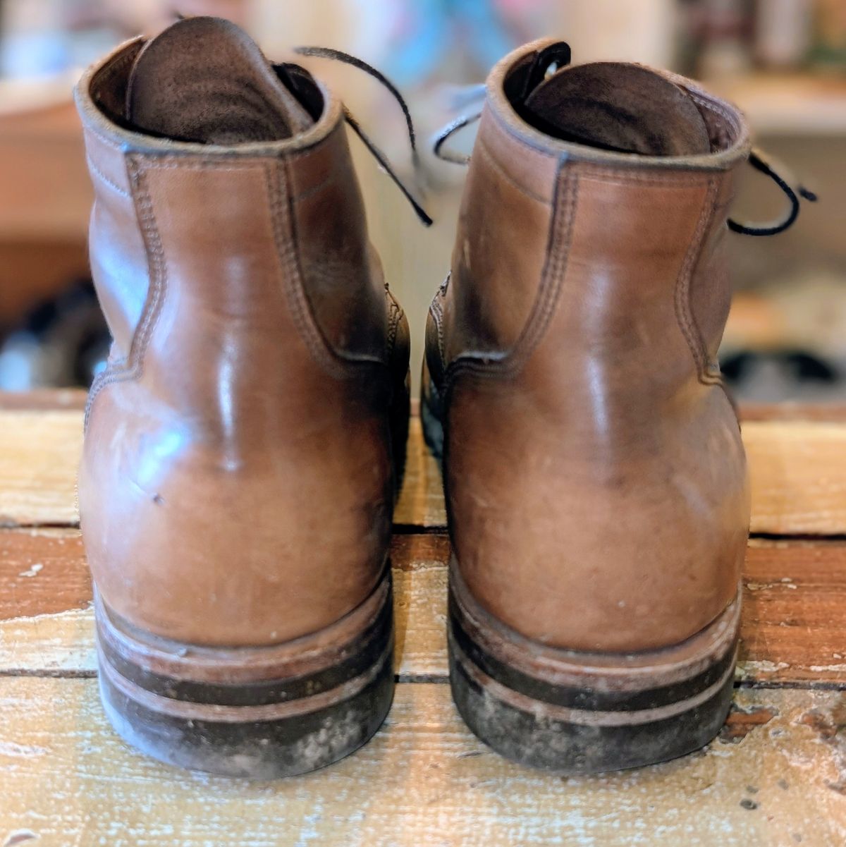 Photo by ZelieDad on February 28, 2026 of the Oak Street Bootmakers Storm Boot in Horween Natural Chromexcel.