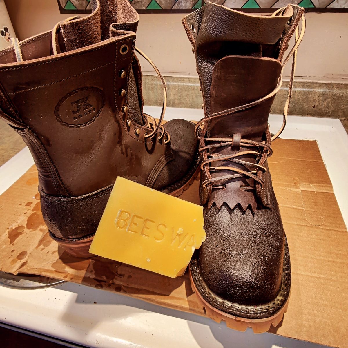 Photo by ZelieDad on December 6, 2024 of the JK Boots O.T. in JK Boots / Brown.