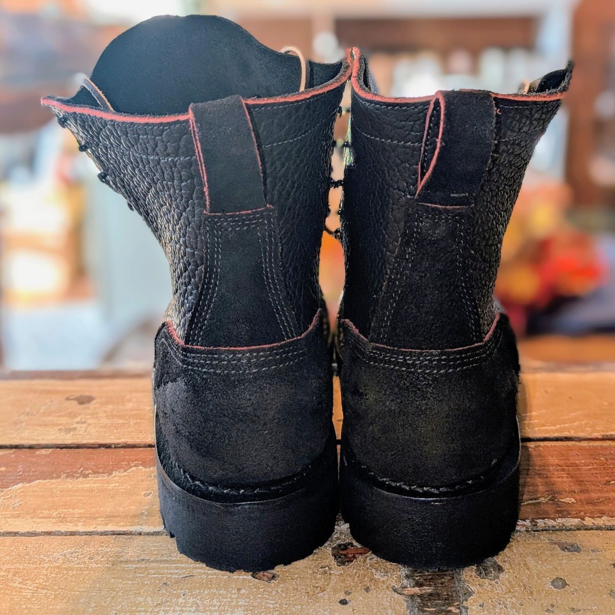 Photo by ZelieDad on November 1, 2025 of the JK Boots Bear Slayers in Bison Bloodcore.