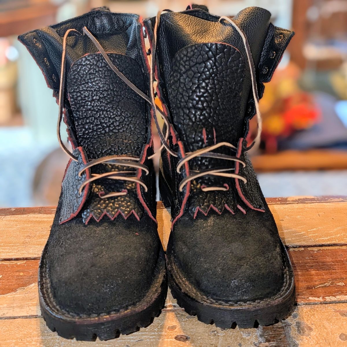 Photo by ZelieDad on November 1, 2025 of the JK Boots Bear Slayers in Bison Bloodcore.