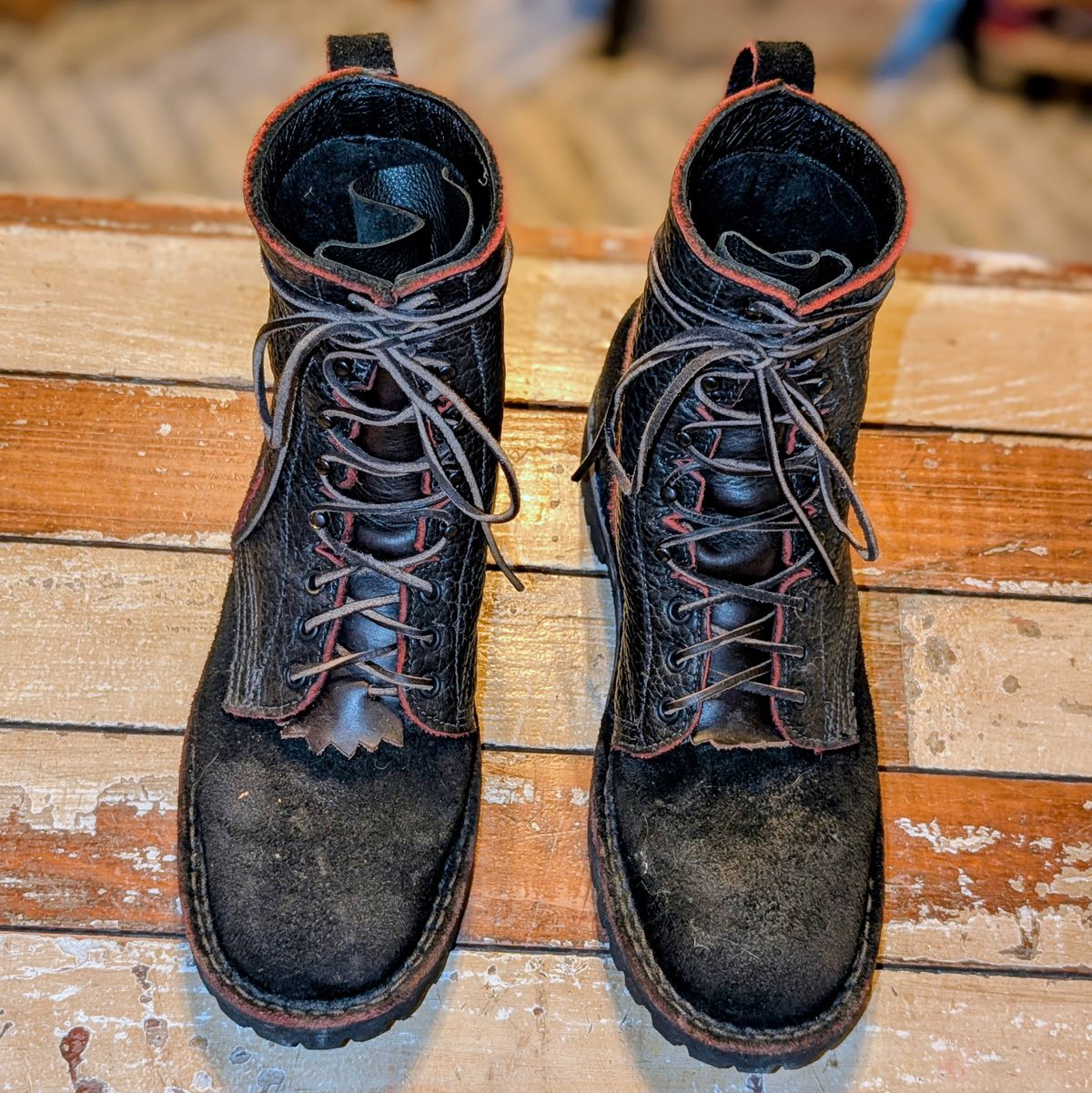 Photo by ZelieDad on December 2, 2025 of the JK Boots Bear Slayers in Bison Bloodcore.