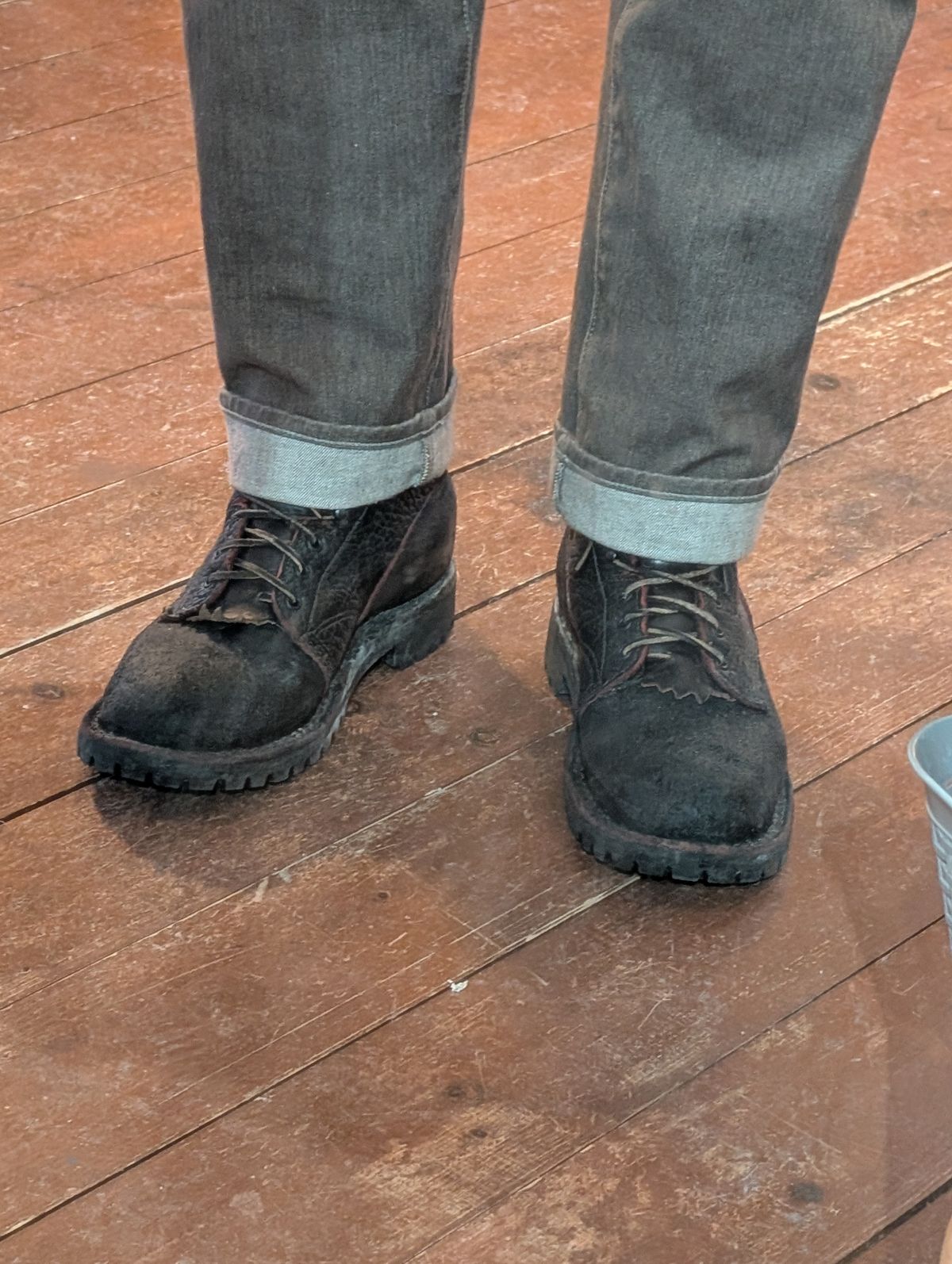 Photo by ZelieDad on January 10, 2026 of the JK Boots Bear Slayers in Bison Bloodcore.