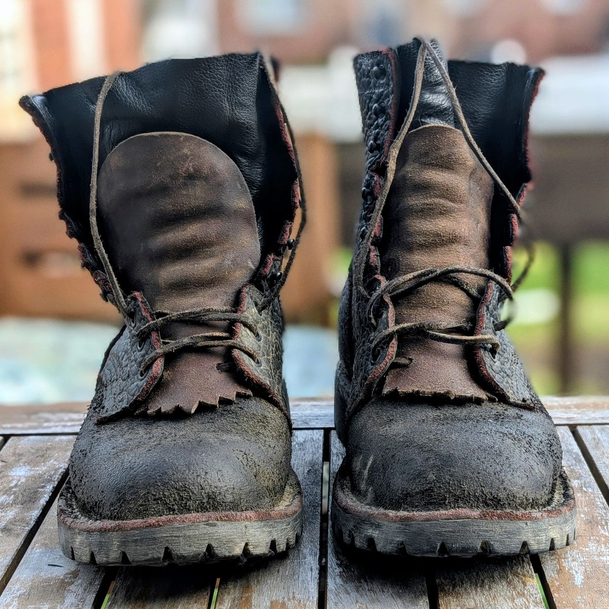 Photo by ZelieDad on March 30, 2026 of the JK Boots Bear Slayers in Bison Bloodcore.