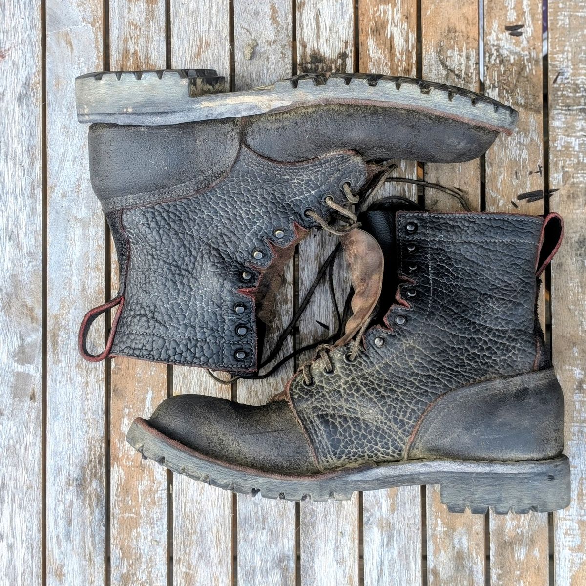 Photo by ZelieDad on March 30, 2026 of the JK Boots Bear Slayers in Bison Bloodcore.