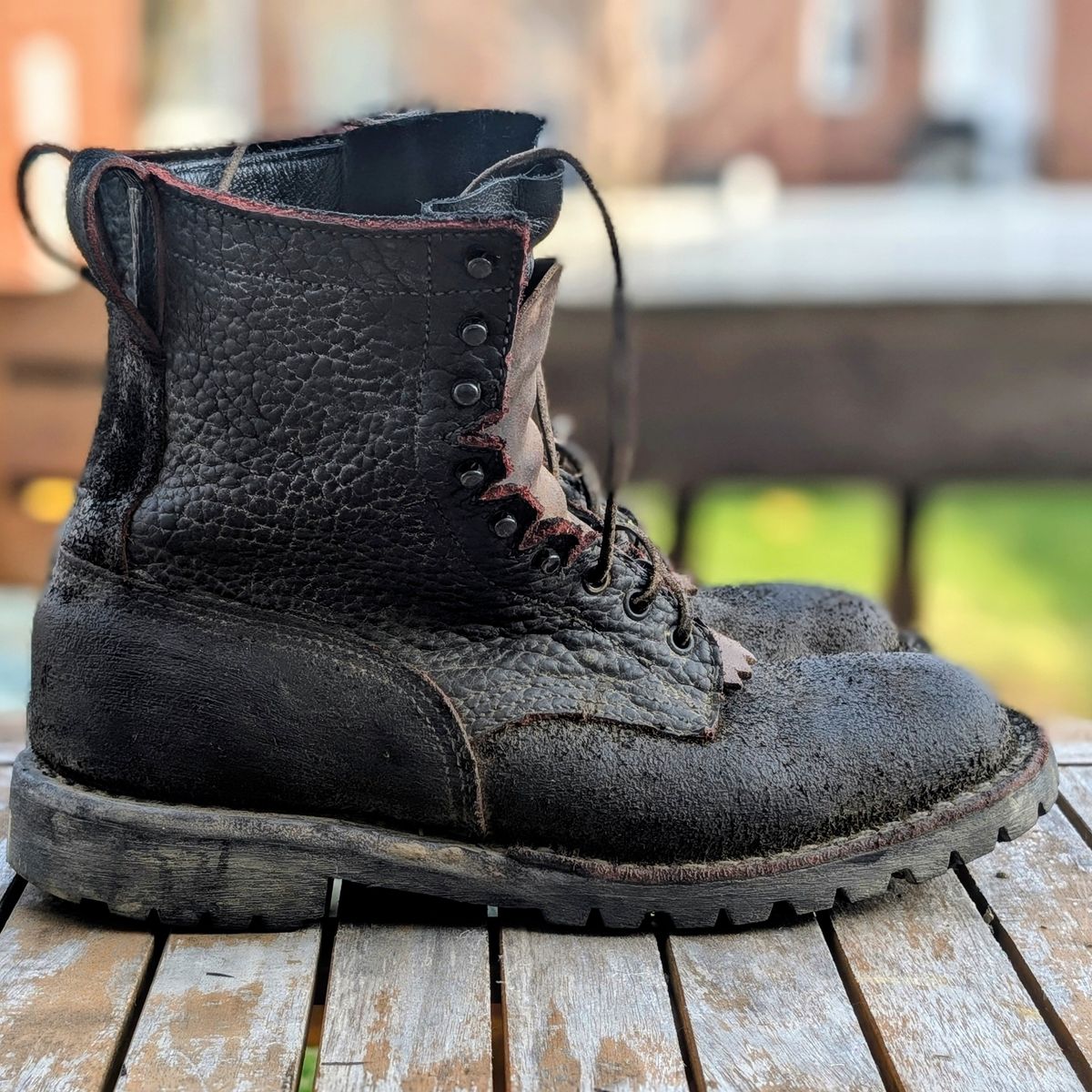 Photo by ZelieDad on March 30, 2026 of the JK Boots Bear Slayers in Bison Bloodcore.