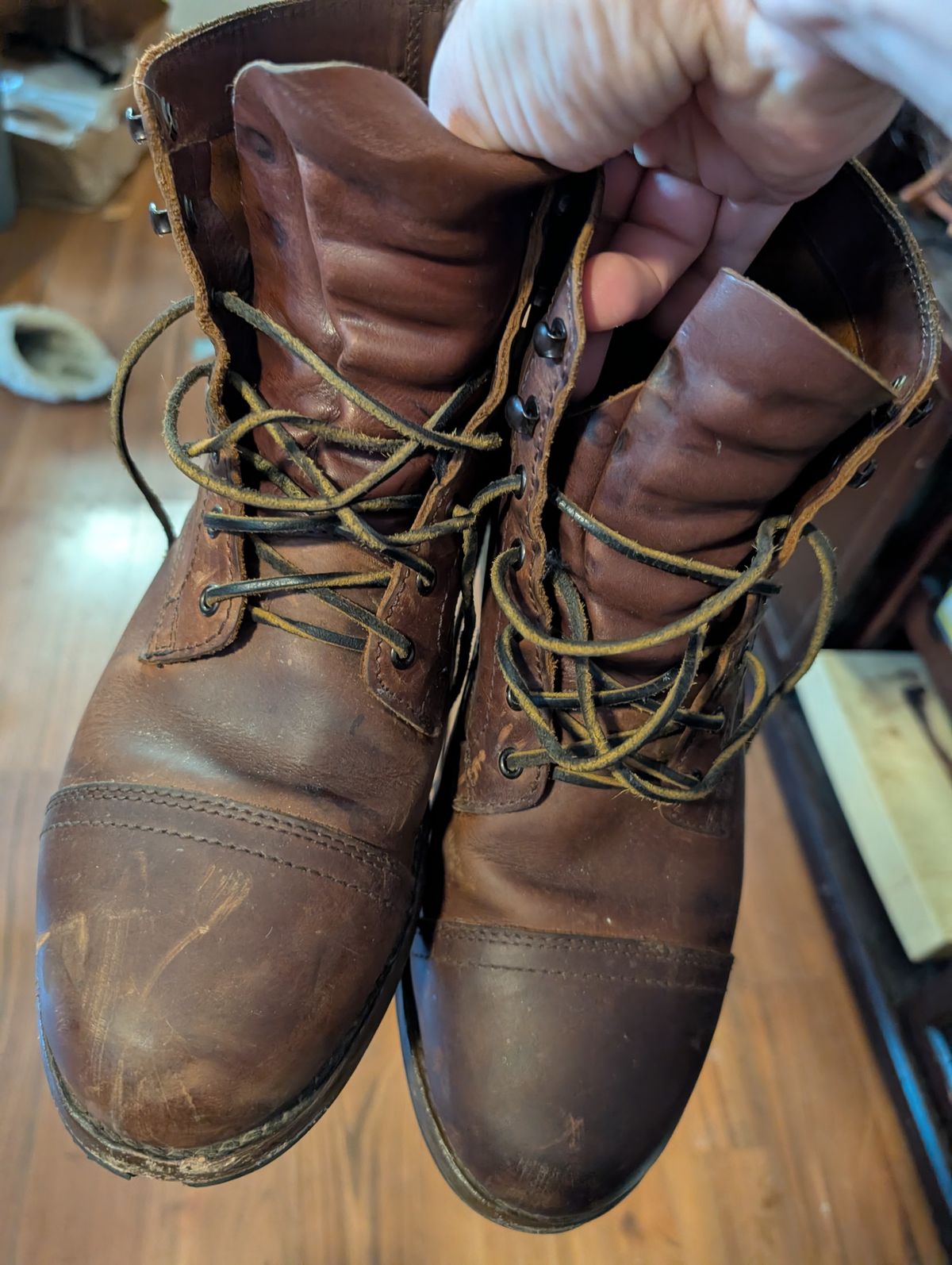 Photo by ZelieDad on June 28, 2025 of the Thursday Hertiage Captain in Thursday / Rustic Brown.