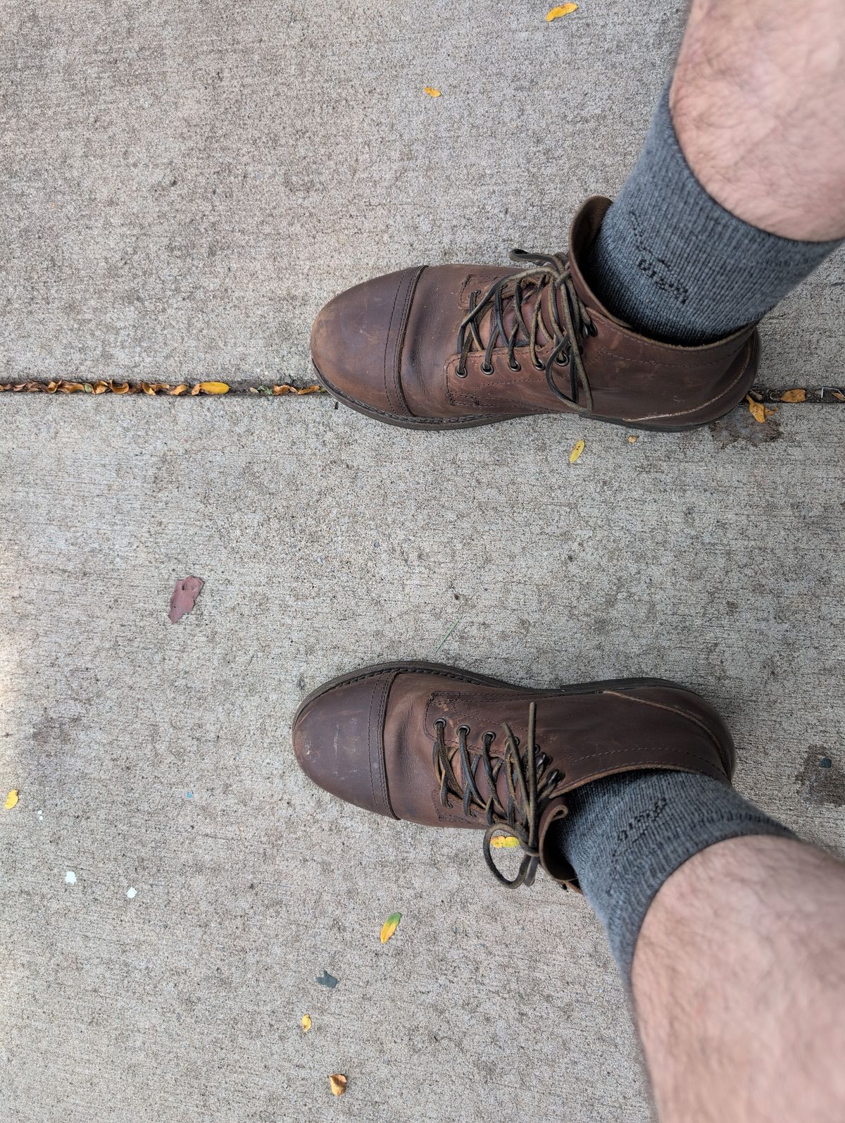 Photo by ZelieDad on July 11, 2025 of the Thursday Hertiage Captain in Thursday / Rustic Brown.