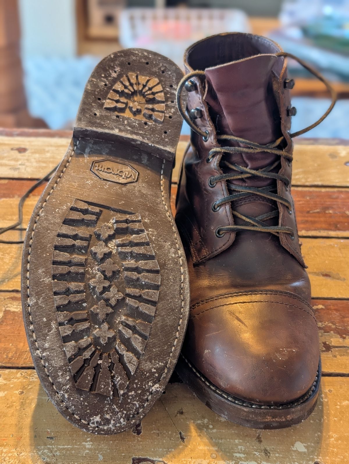 Photo by ZelieDad on December 16, 2025 of the Thursday Hertiage Captain in Thursday / Rustic Brown.