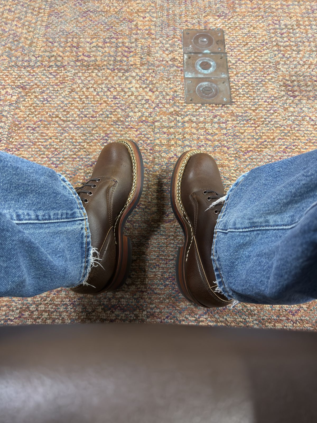 Photo by kmi041292 on December 8, 2025 of the White's 350 Cruiser in Horween Cinnamon Waxed Flesh.