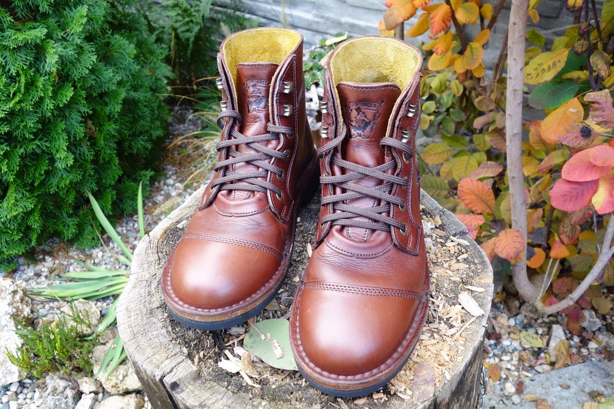 Photo by Dennis on November 1, 2024 of the Jim Green Numzaan in Jim Green Walnut Veg Tan.