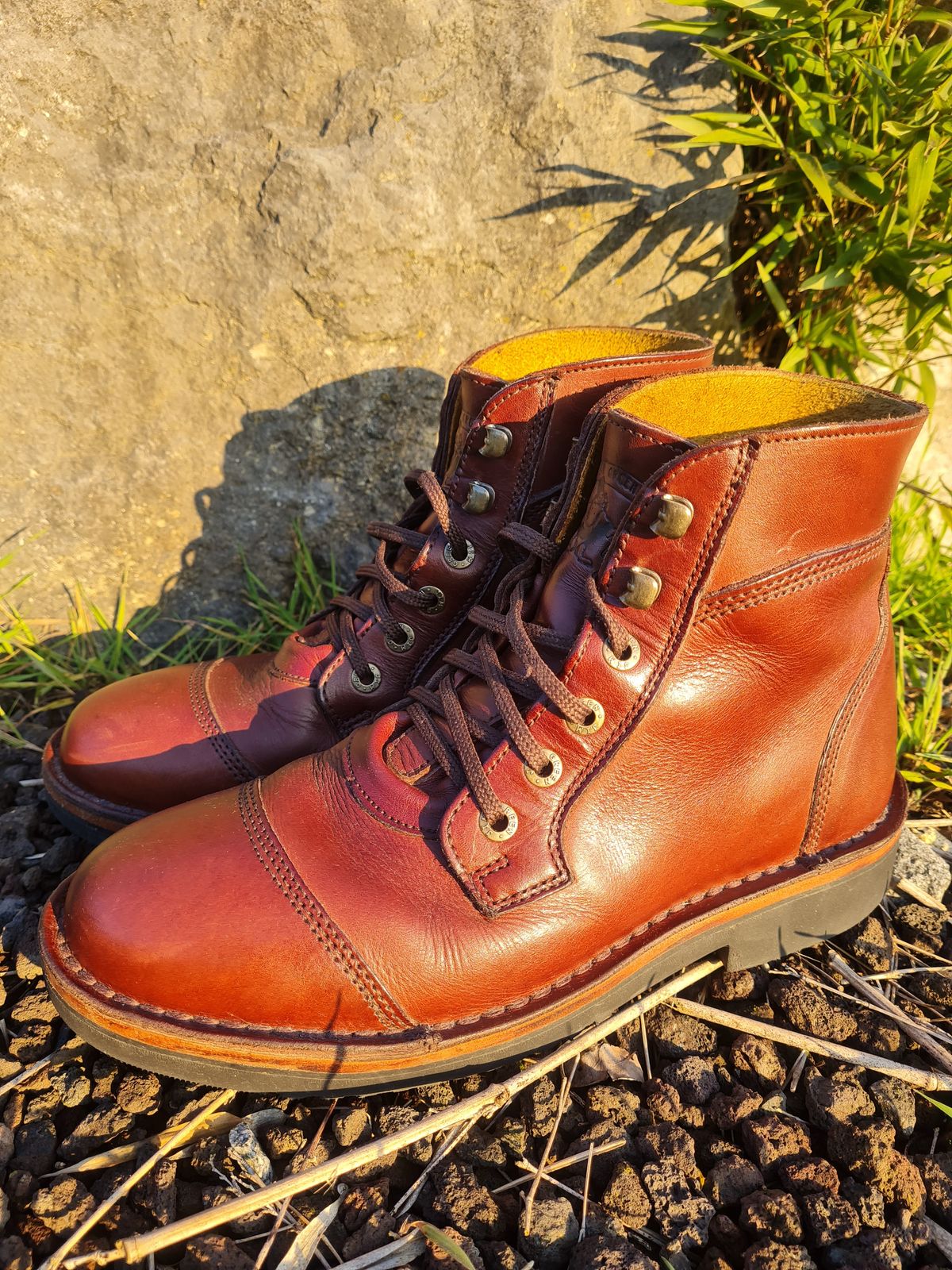 Photo by Dennis on December 1, 2024 of the Jim Green Numzaan in Jim Green Walnut Veg Tan.