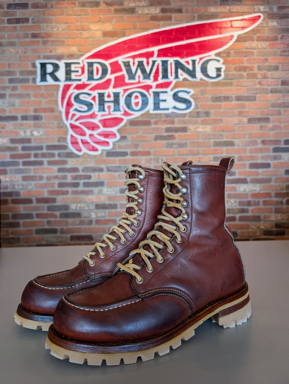 Photo by MattSchrein on February 15, 2026 of the Red Wing 812 in S.B. Foot Oro-Iginal.