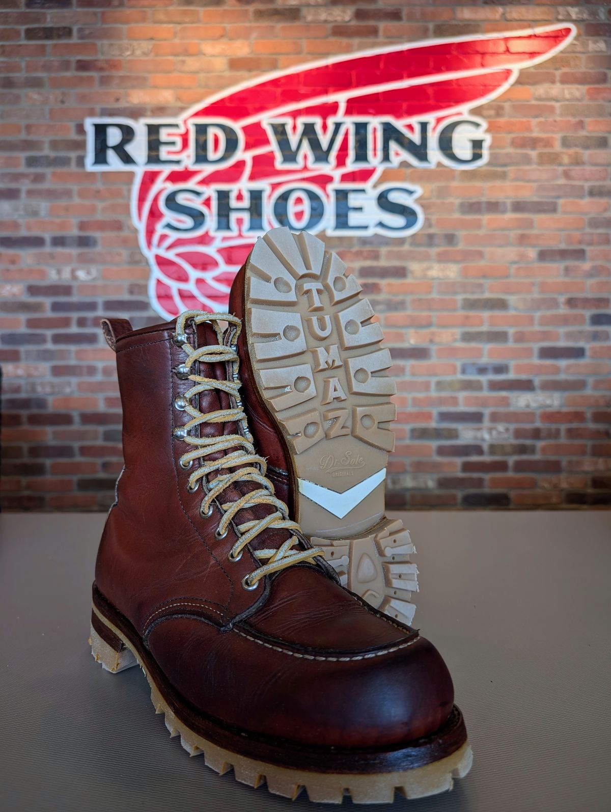 Photo by MattSchrein on February 15, 2026 of the Red Wing 812 in S.B. Foot Oro-Iginal.