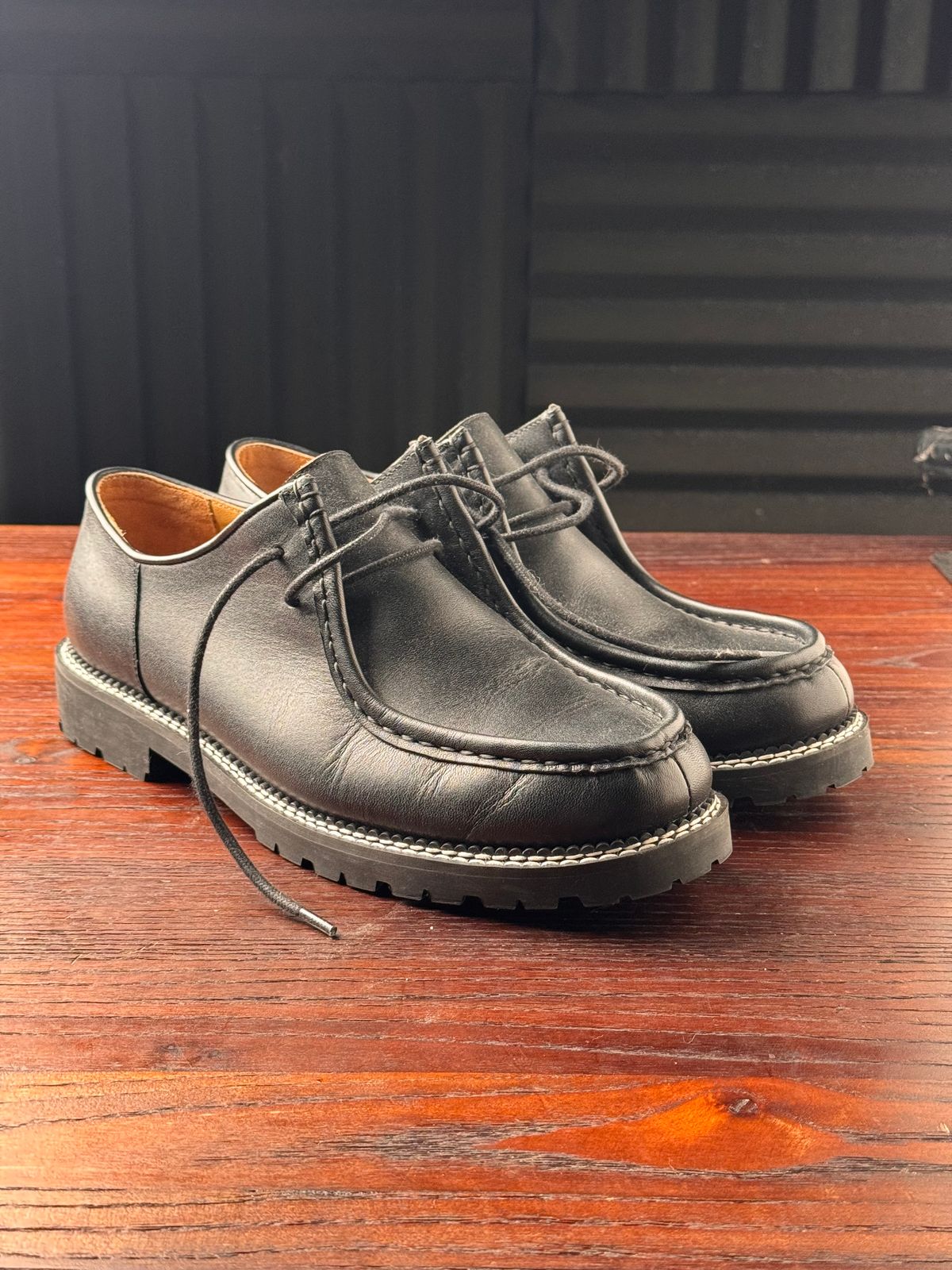 Photo by Davi_Arzika on March 5, 2026 of the Andre Anthony Moc Toe Derbies in Korean Full grain Leather.