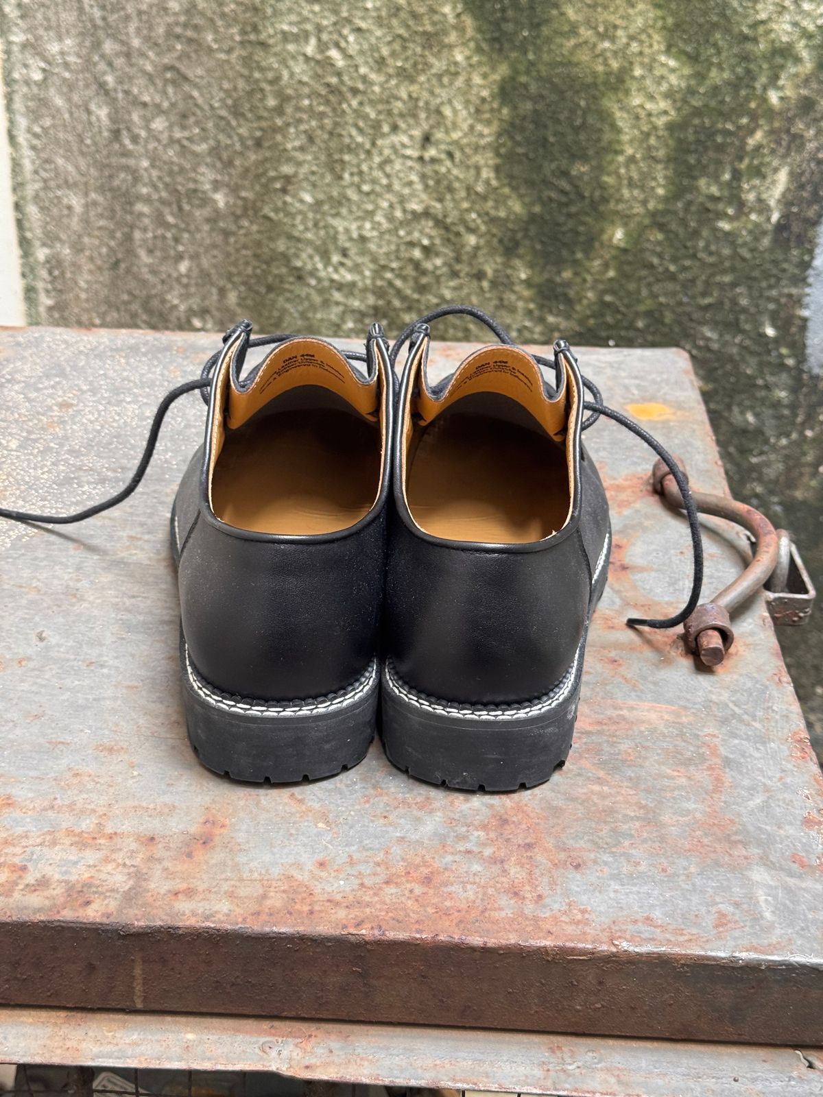 Photo by Davi_Arzika on April 3, 2026 of the Andre Anthony Moc Toe Derbies in Korean Full grain Leather.