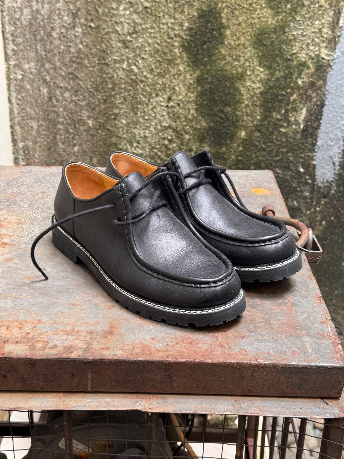 Photo by Davi_Arzika on April 3, 2026 of the Andre Anthony Moc Toe Derbies in Korean Full grain Leather.