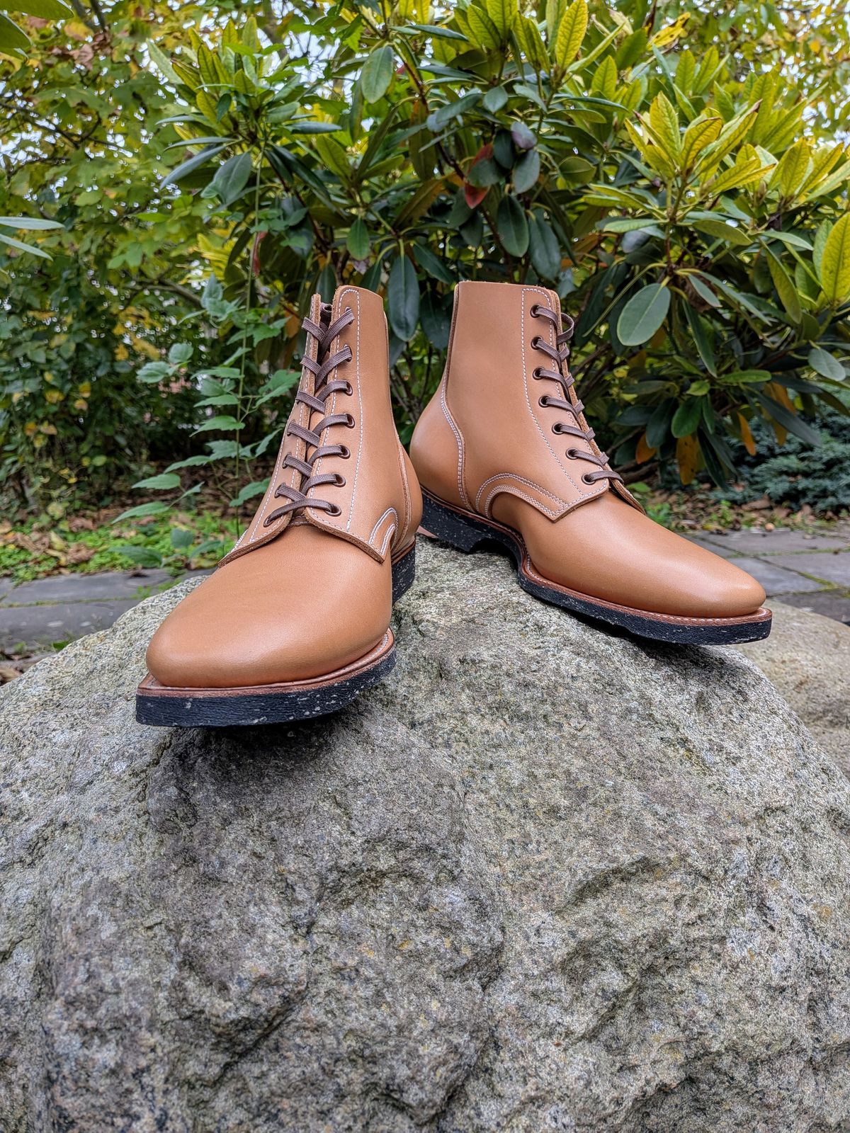 Photo by Tiramisu on October 5, 2025 of the Clinch Yeager Boots in Degermann Natural Gustave Cowhide.