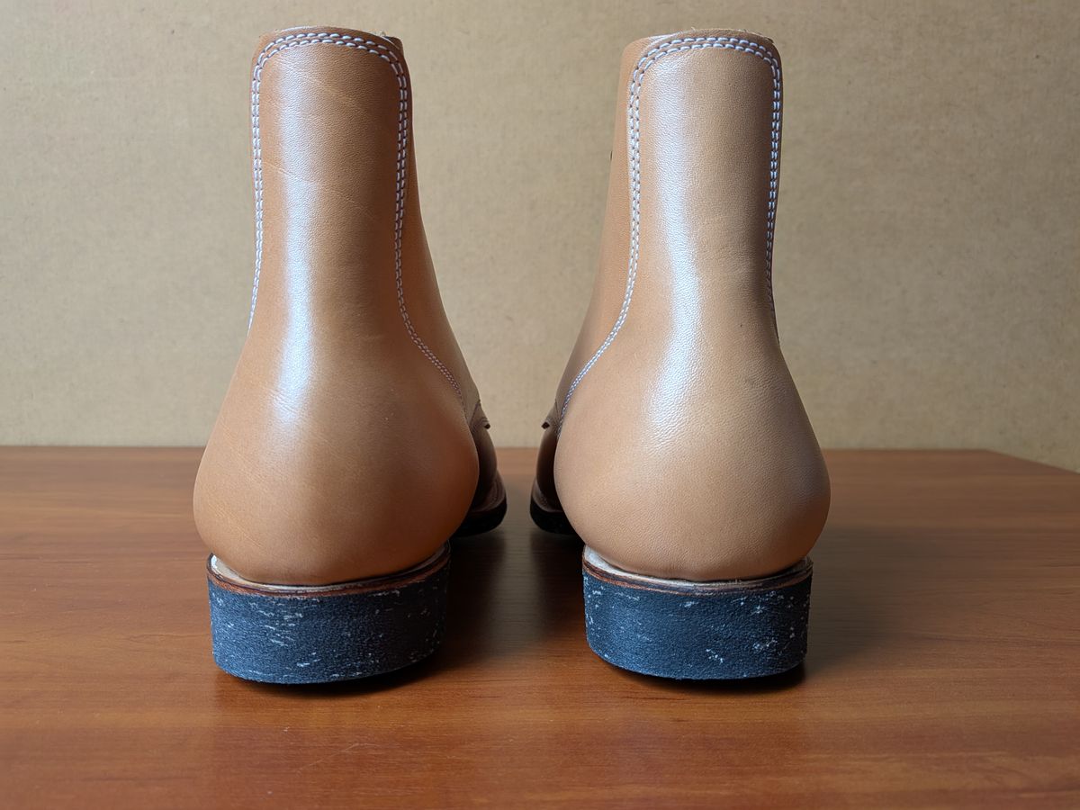 Photo by Tiramisu on October 5, 2025 of the Clinch Yeager Boots in Degermann Natural Gustave Cowhide.