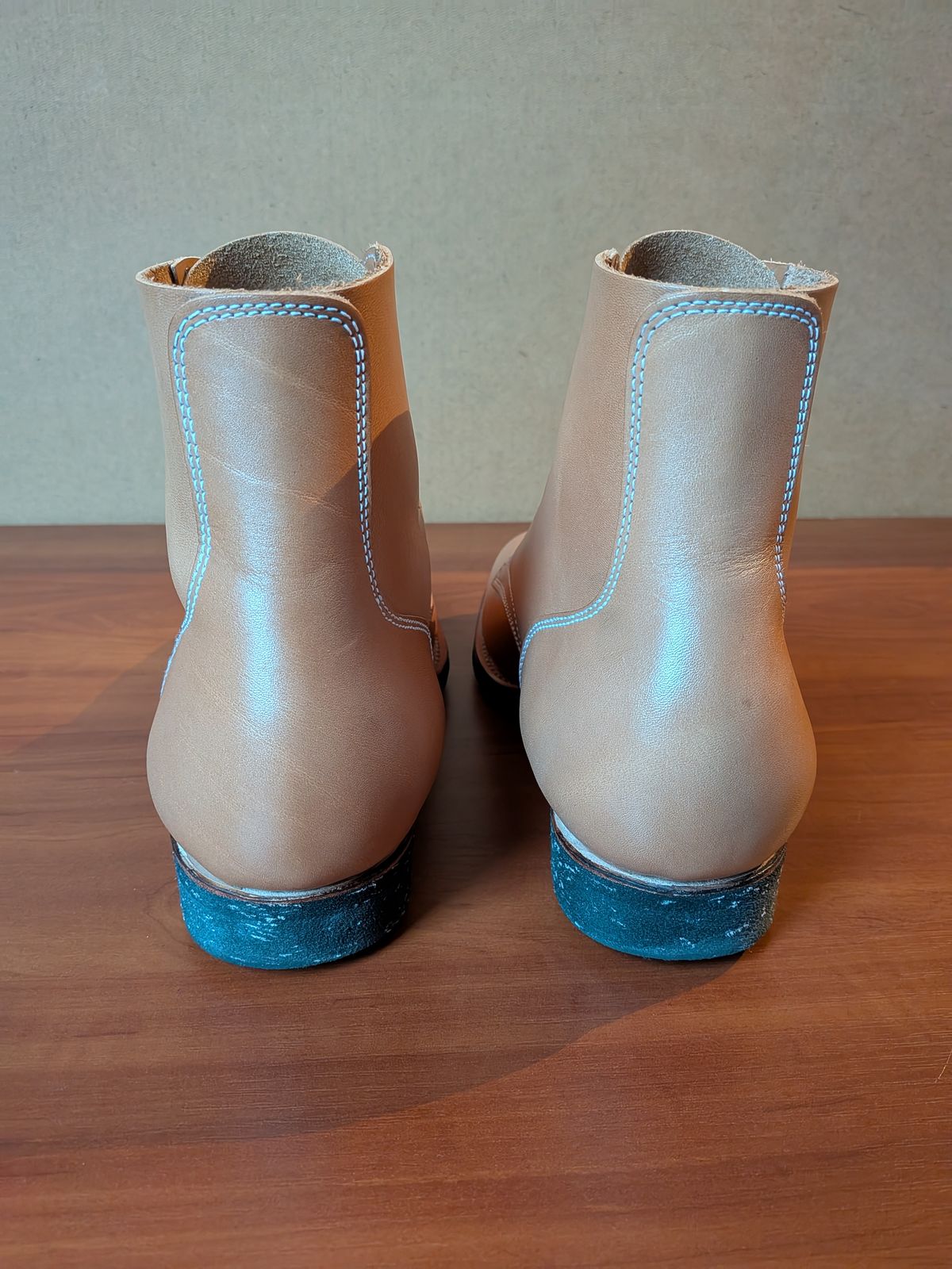 Photo by Tiramisu on November 1, 2025 of the Clinch Yeager Boots in Degermann Natural Gustave Cowhide.