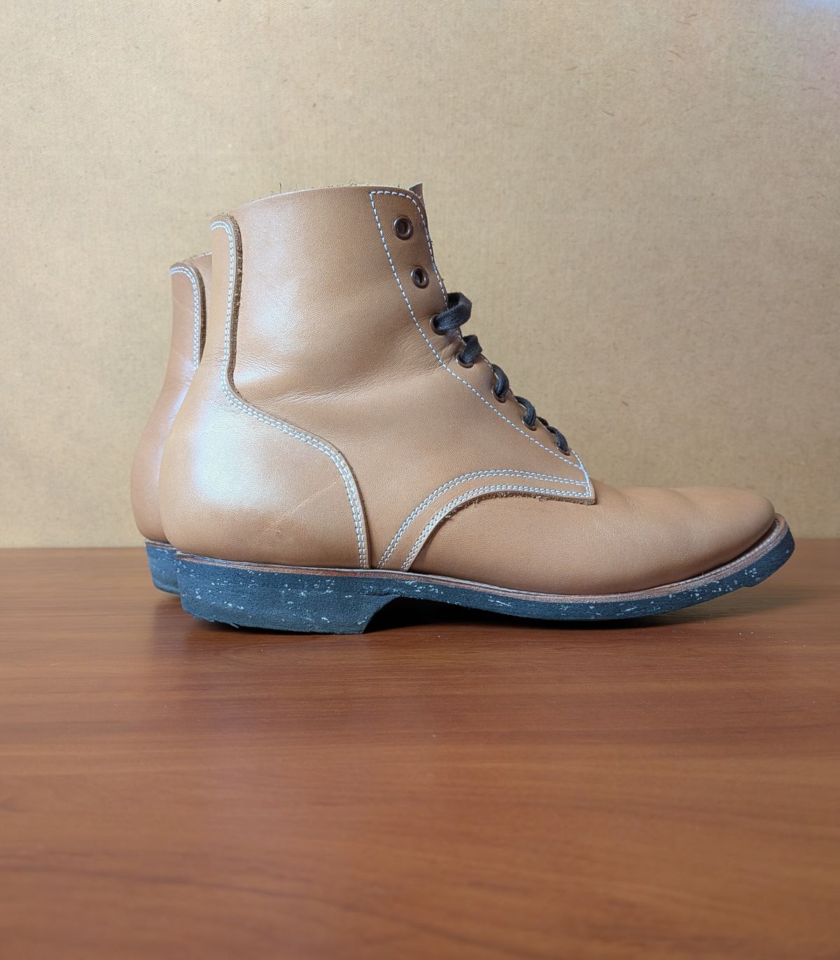 Photo by Tiramisu on February 28, 2026 of the Clinch Yeager Boots in Degermann Natural Gustave Cowhide.