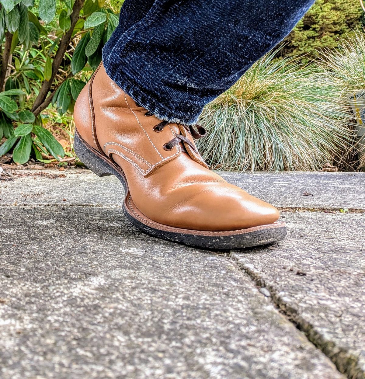 Photo by Tiramisu on March 28, 2026 of the Clinch Yeager Boots in Degermann Natural Gustave Cowhide.