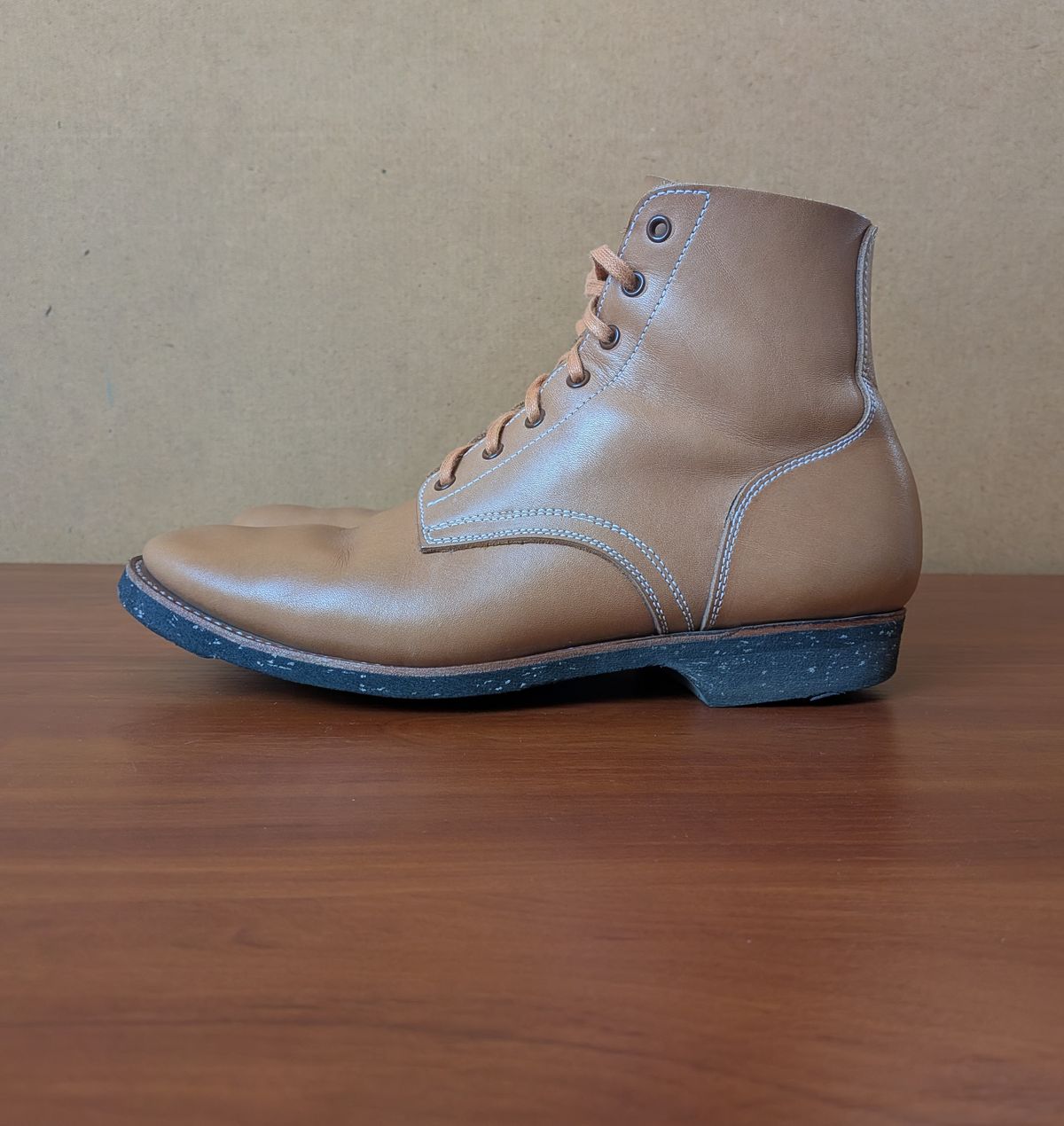 Photo by Tiramisu on April 4, 2026 of the Clinch Yeager Boots in Degermann Natural Gustave Cowhide.