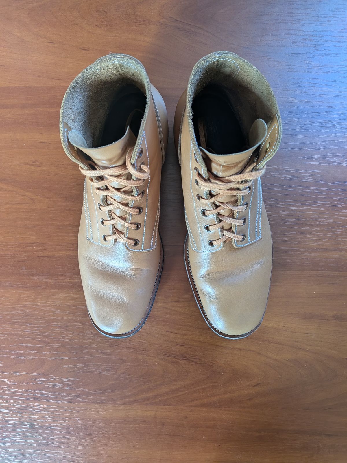 Photo by Tiramisu on April 4, 2026 of the Clinch Yeager Boots in Degermann Natural Gustave Cowhide.