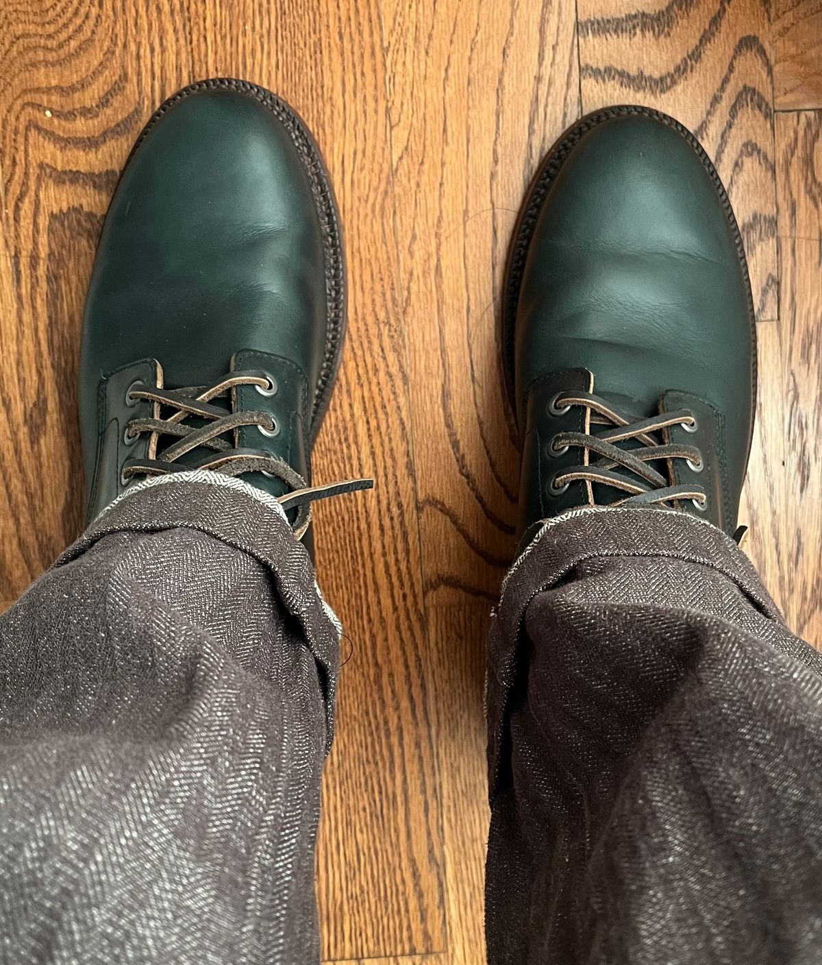 Photo by Arby on November 18, 2025 of the Grant Stone Diesel Boot in Horween Navy Chromexcel.