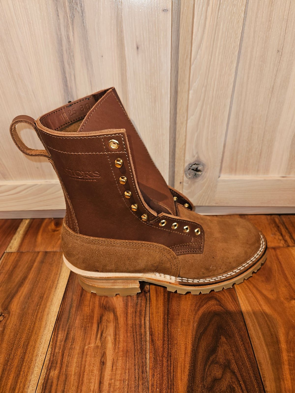 Photo by NevadaBugle on October 7, 2025 of the Nicks BuilderPro in Seidel 1964 Brown Roughout.