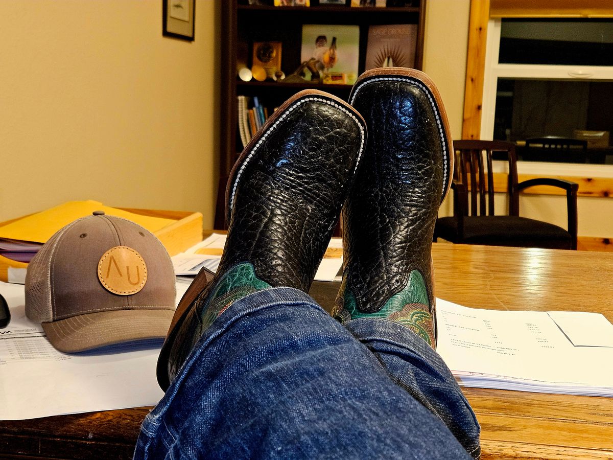 Photo by NevadaBugle on October 6, 2025 of the Hondo 3478 in Black Bullhide.