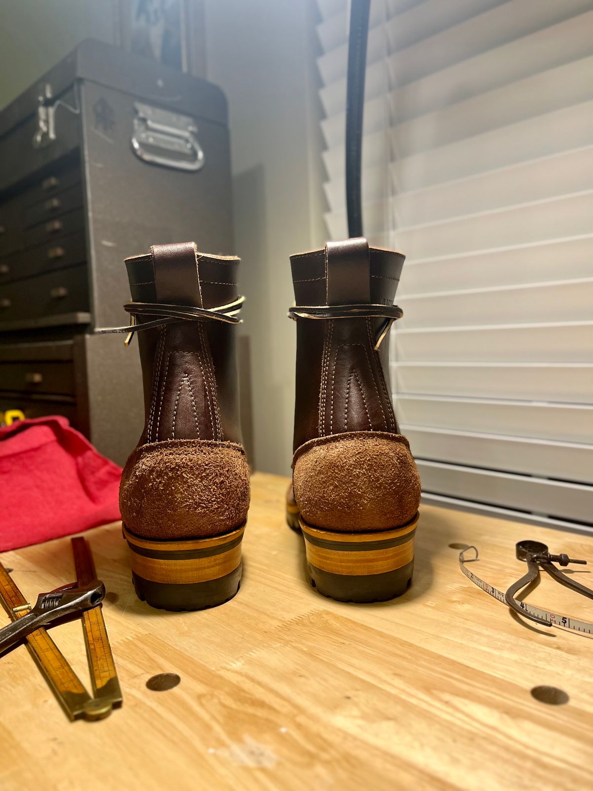 Photo by FISH on November 1, 2024 of the Drew's Boots 8-Inch Logger in Brown Roughout & Brown Smooth.