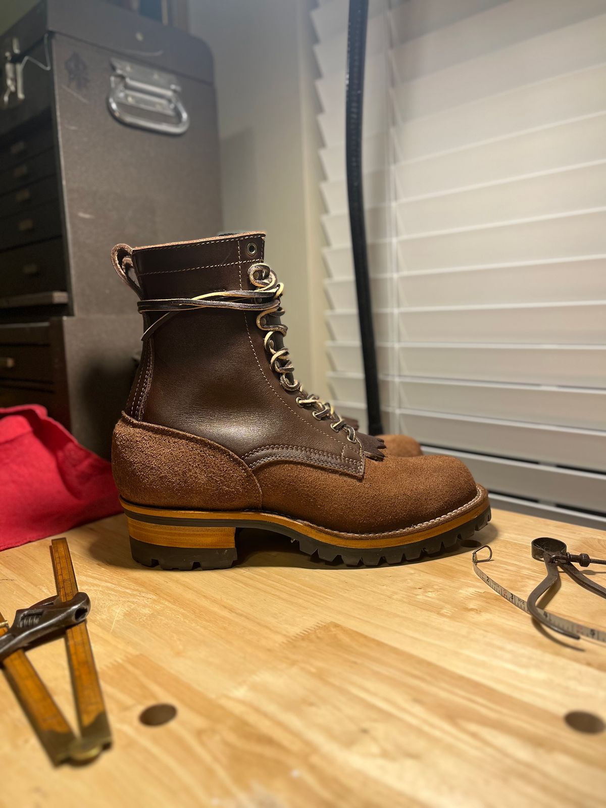 Photo by FISH on November 1, 2024 of the Drew's Boots 8-Inch Logger in Brown Roughout & Brown Smooth.