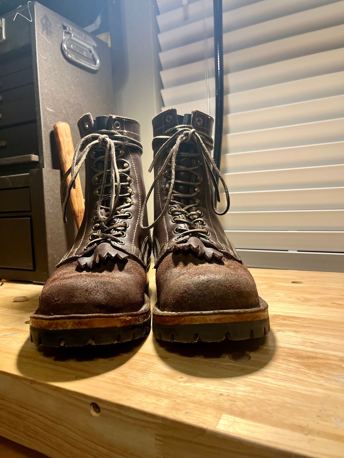 Photo by FISH on December 6, 2024 of the Drew's Boots 8-Inch Logger in Brown Roughout & Brown Smooth.