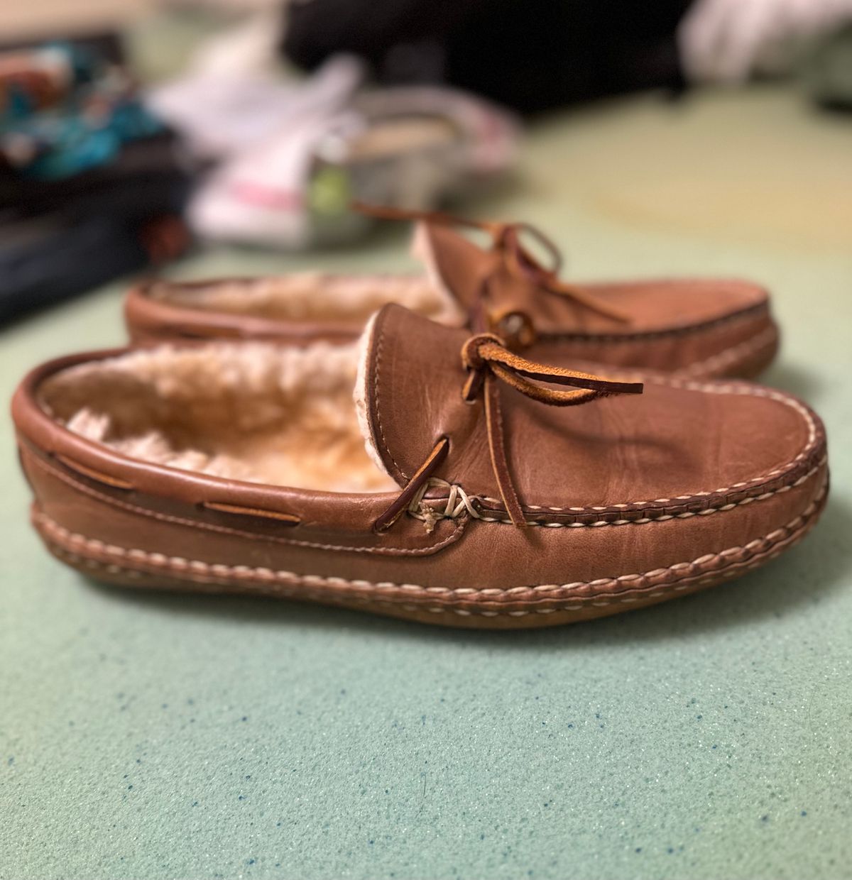 Photo by SCUFFALO.BILL on October 4, 2025 of the Oak Street Bootmakers Shearling Woodland Moc in Horween Natural Chromexcel.