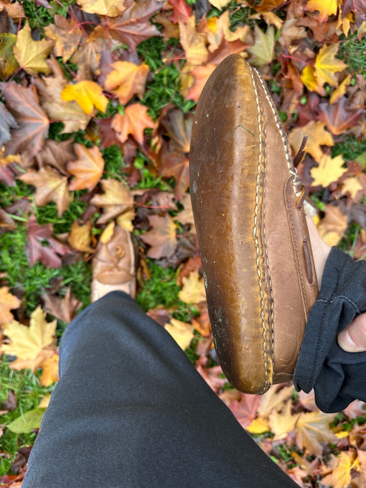 Photo by SCUFFALO.BILL on November 4, 2025 of the Oak Street Bootmakers Shearling Woodland Moc in Horween Natural Chromexcel.