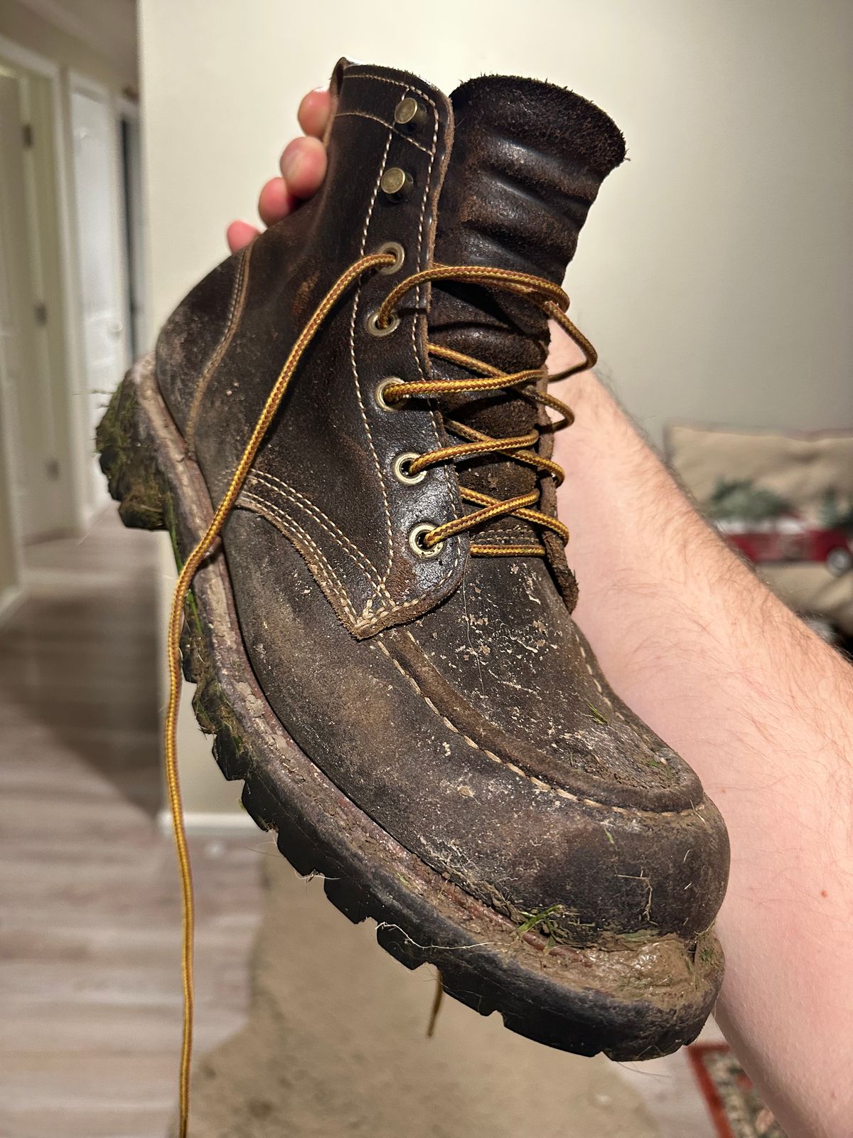 Photo by SCUFFALO.BILL on January 23, 2026 of the Truman Moc Toe in Horween Java Waxed Flesh.