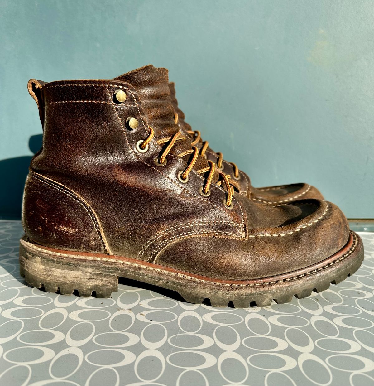 Photo by SCUFFALO.BILL on February 4, 2026 of the Truman Moc Toe in Horween Java Waxed Flesh.