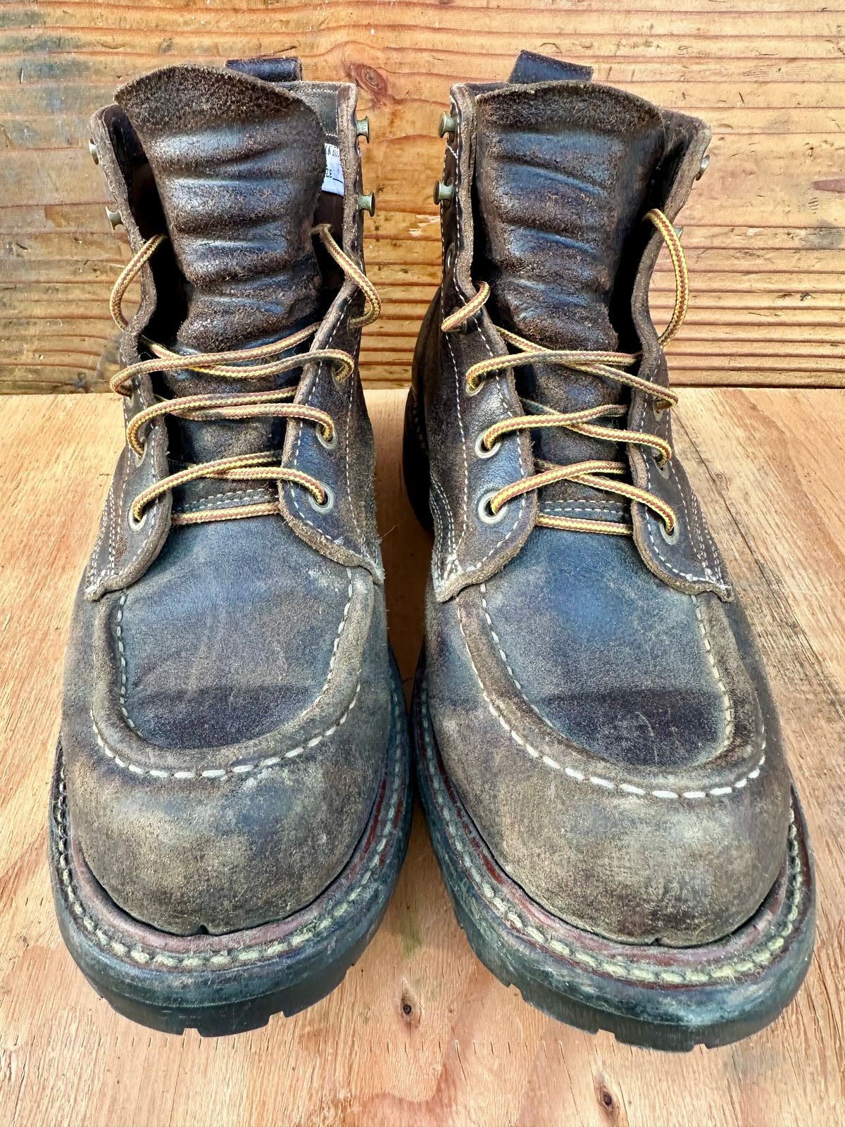 Photo by SCUFFALO.BILL on March 31, 2026 of the Truman Moc Toe in Horween Java Waxed Flesh.