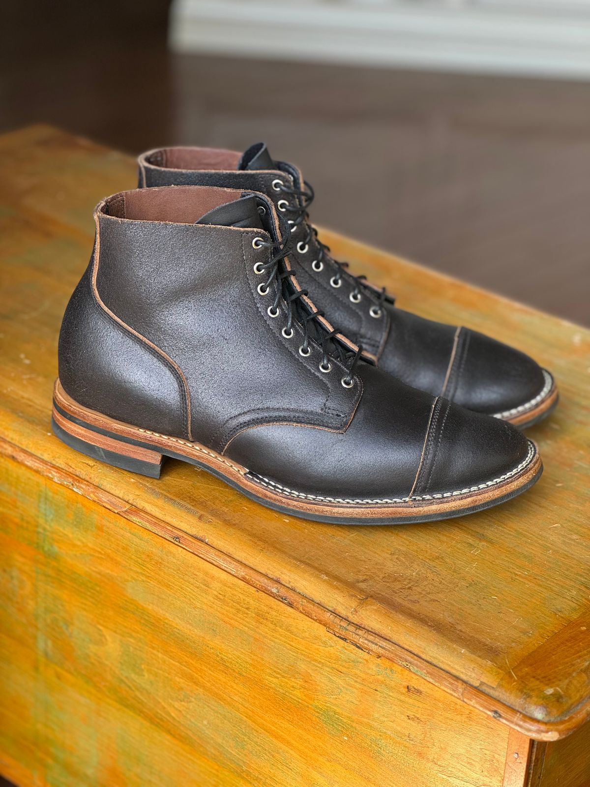Photo by lederlover on October 3, 2025 of the Viberg Service Boot in Horween Black Waxed Flesh.