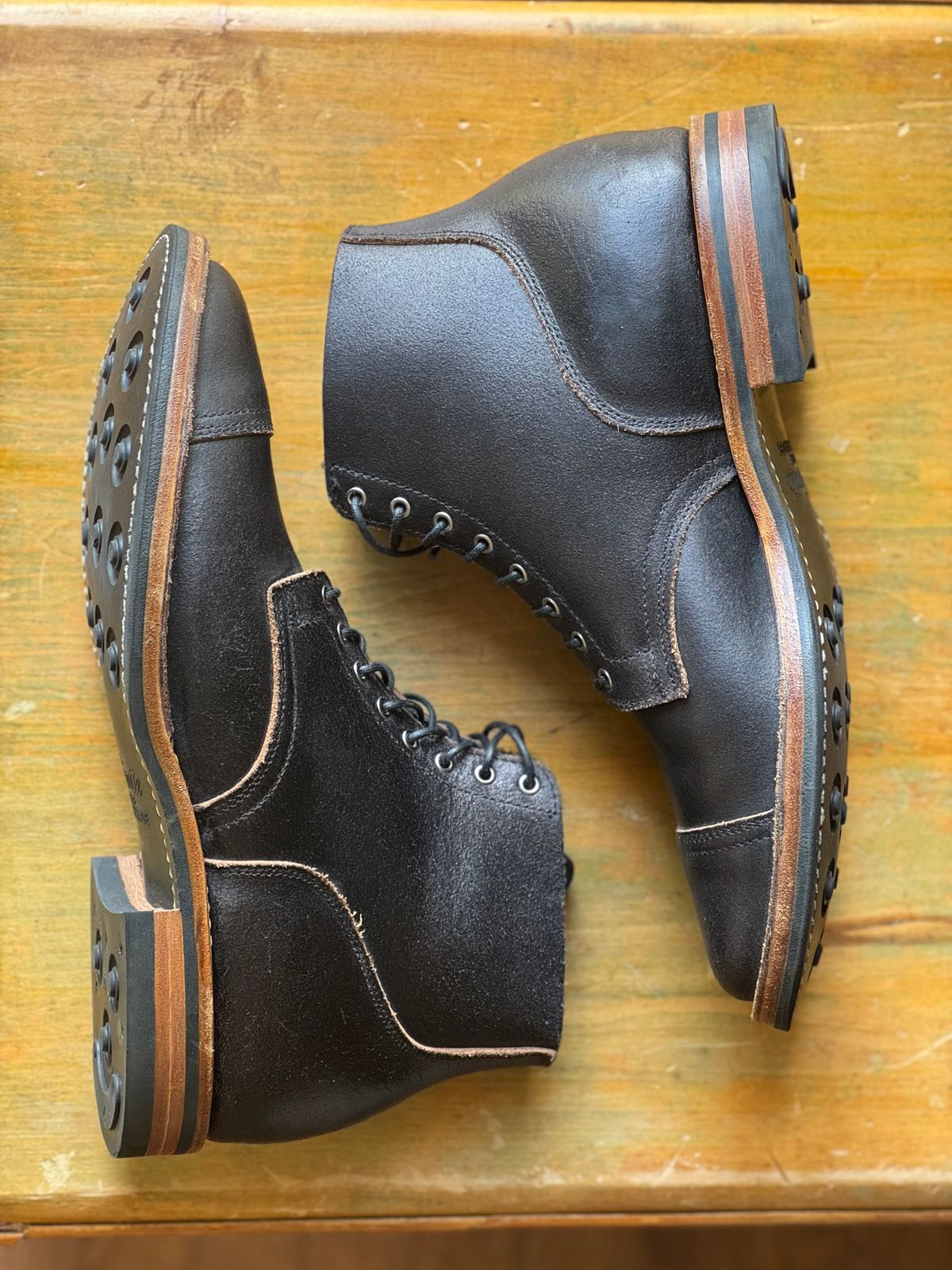 Photo by lederlover on October 3, 2025 of the Viberg Service Boot in Horween Black Waxed Flesh.